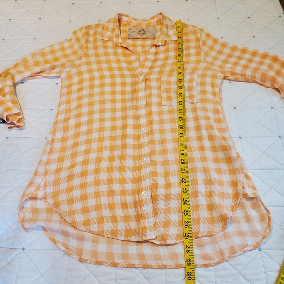 Bella Dahl Orange Gingham button down! Size Medium. - Picture 7 of 9